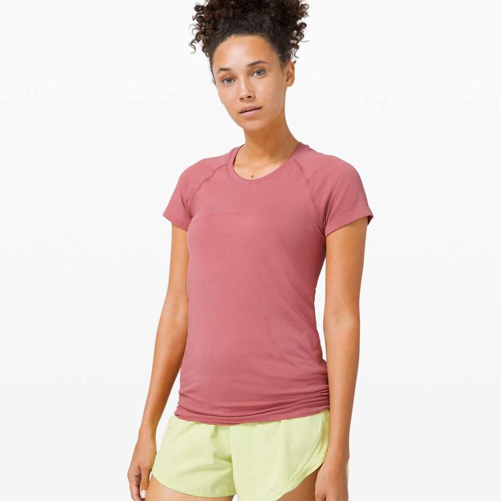 Lululemon Swiftly Tech Short Sleeve in Brier Pink size 12